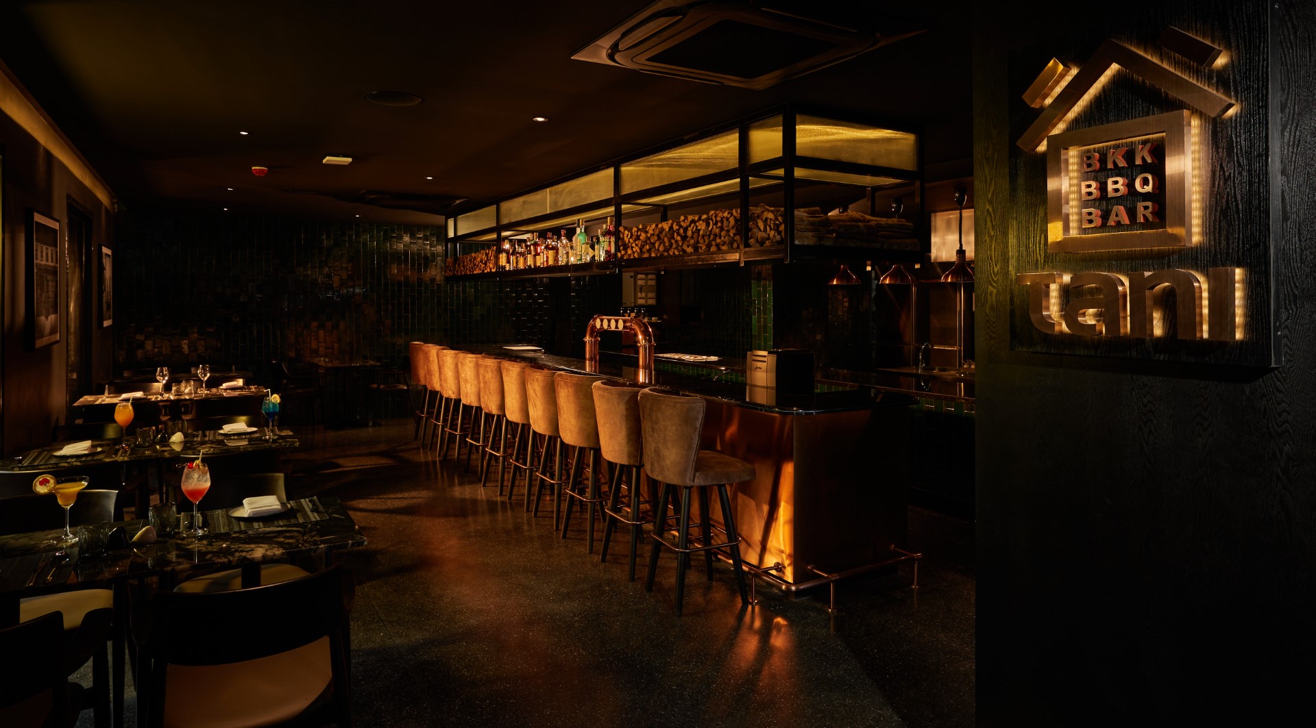 restaurant image