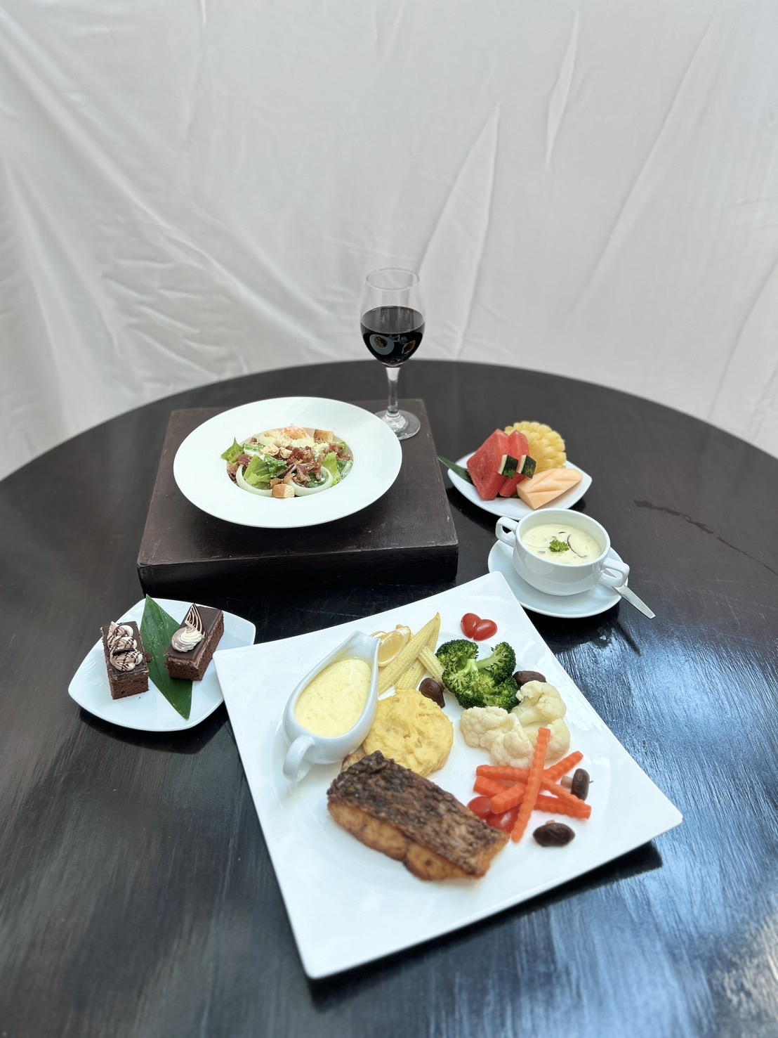 ร้าน อินดิโก้บาร์ เบย์บีชรีสอร์ท จอมเทียน (พัทยา)